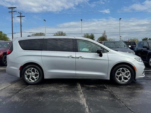 2024 Chrysler Pacifica Limited