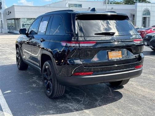 2023 Jeep Grand Cherokee Altitude