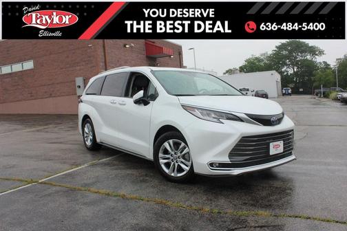 2022 Toyota Sienna Limited