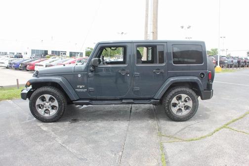 2017 Jeep Wrangler Unlimited Sahara
