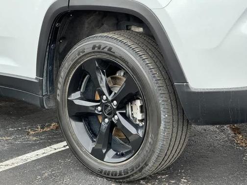 2022 Jeep Grand Cherokee Altitude
