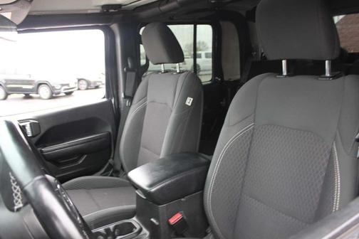 2021 Jeep Gladiator Sport