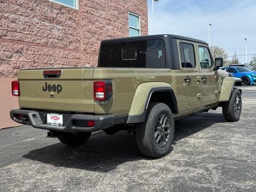 2025 Jeep Gladiator Sport