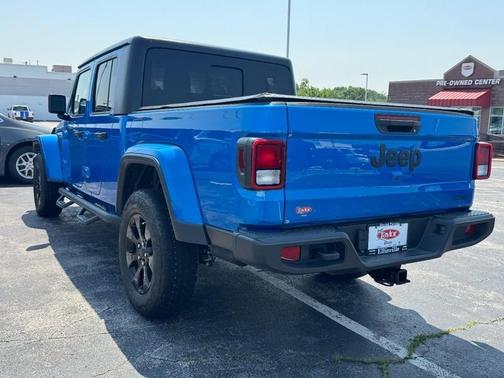2021 Jeep Gladiator Sport