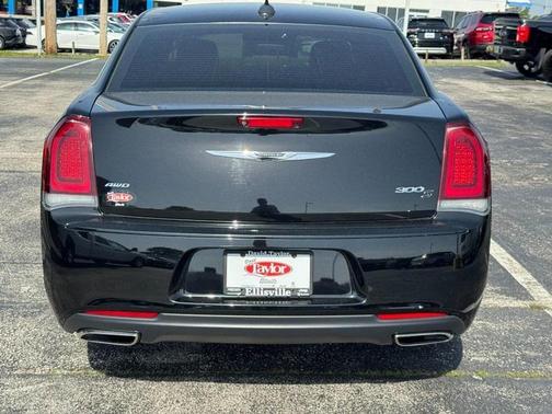 2020 Chrysler 300 S