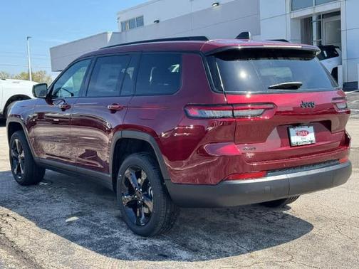 2025 Jeep Grand Cherokee L Laredo