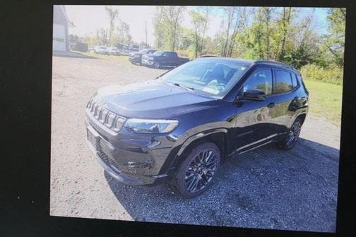 2022 Jeep Compass Altitude