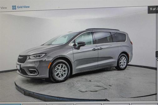 2022 Chrysler Pacifica Touring-L