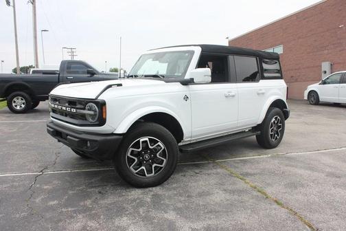 2023 Ford Bronco Outer Banks