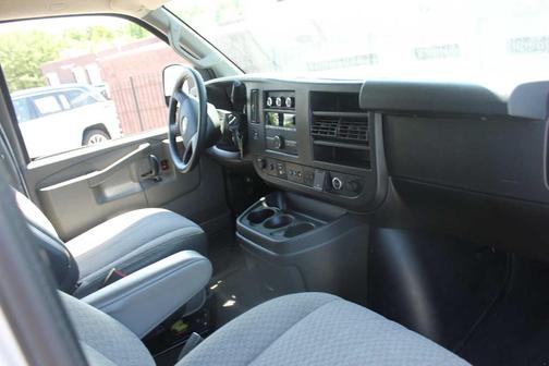 2020 Chevrolet Express 3500 LT