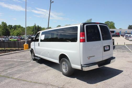 2020 Chevrolet Express 3500 LT