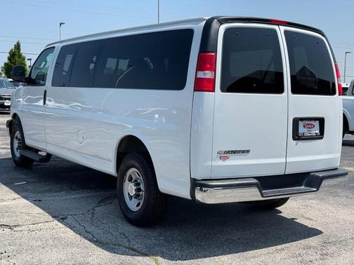 2020 Chevrolet Express 3500 LT