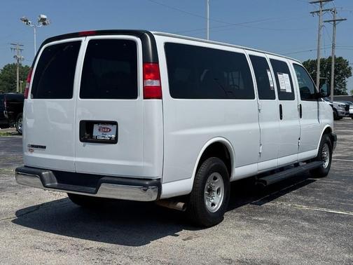 2020 Chevrolet Express 3500 LT
