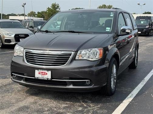 2016 Chrysler Town & Country Touring-L