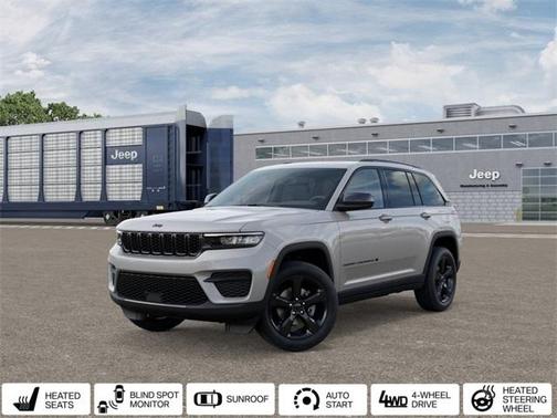 2025 Jeep Grand Cherokee Laredo