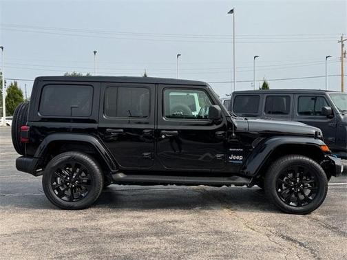 2022 Jeep Wrangler Unlimited 4xe Sahara