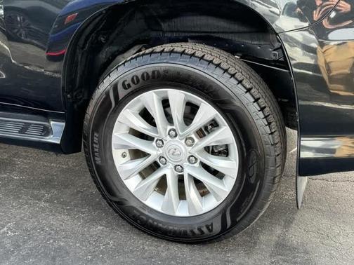 2023 Lexus GX 460 Base
