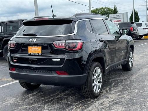 2022 Jeep Compass Latitude Lux