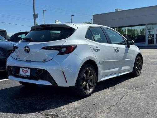 2023 Toyota Corolla Hatchback SE