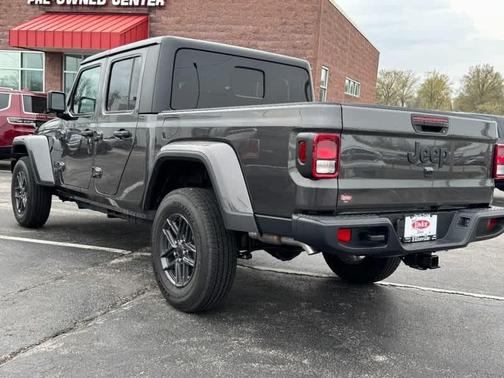 2025 Jeep Gladiator Sport