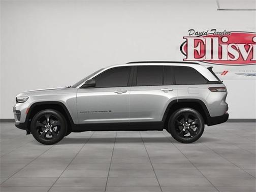 2025 Jeep Grand Cherokee Laredo