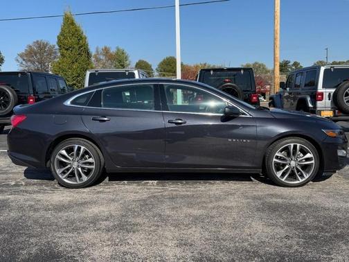 2022 Chevrolet Malibu LT