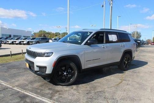 2023 Jeep Grand Cherokee L Laredo
