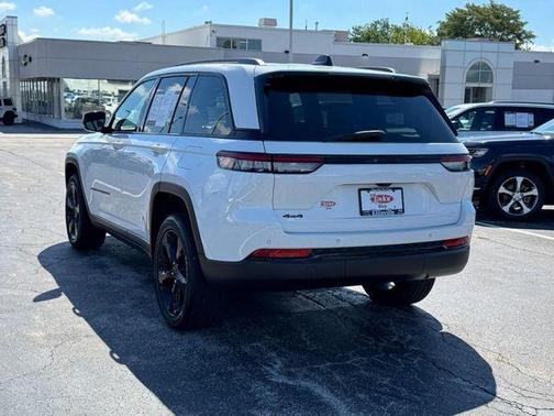 2023 Jeep Grand Cherokee Altitude
