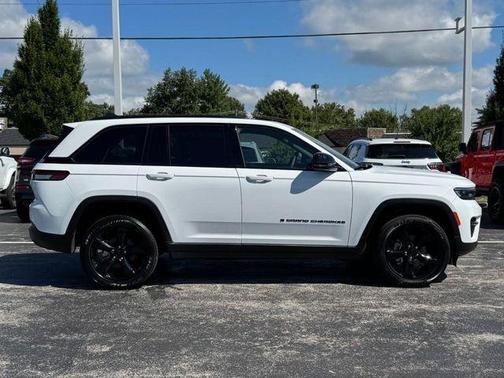 2023 Jeep Grand Cherokee Altitude