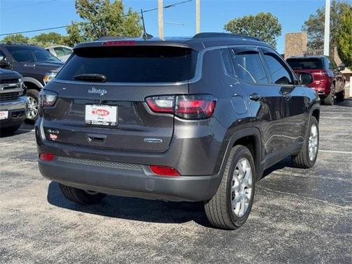 2022 Jeep Compass Latitude Lux