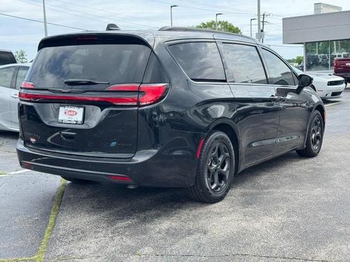 2021 Chrysler Pacifica Hybrid Limited