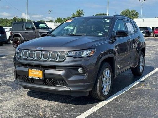 2022 Jeep Compass Latitude Lux