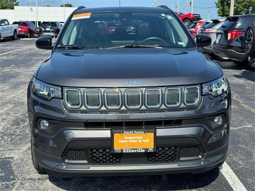 2022 Jeep Compass Latitude Lux