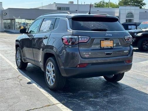 2022 Jeep Compass Latitude Lux