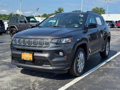 2022 Jeep Compass Latitude Lux