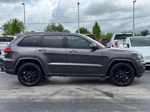 2017 Jeep Grand Cherokee Altitude