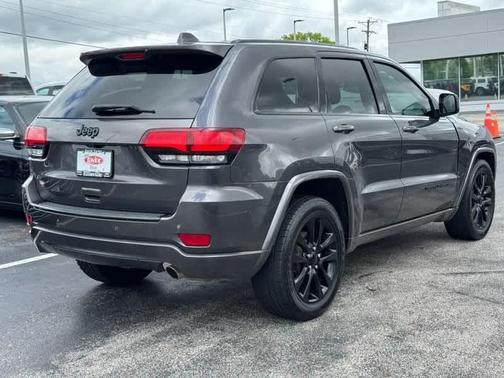 2017 Jeep Grand Cherokee Altitude