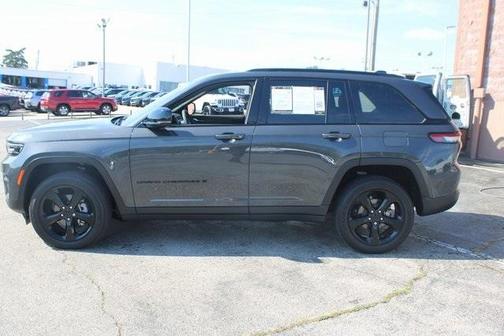 2023 Jeep Grand Cherokee Altitude