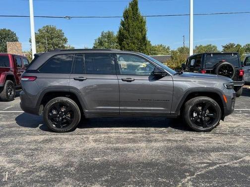 2023 Jeep Grand Cherokee Altitude