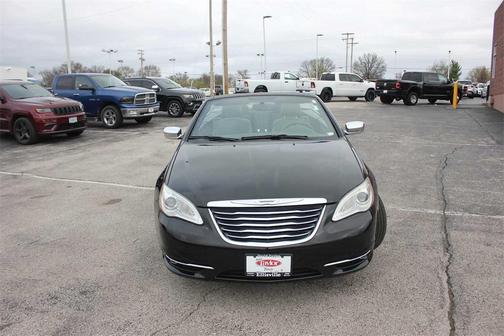 2011 Chrysler 200 Limited