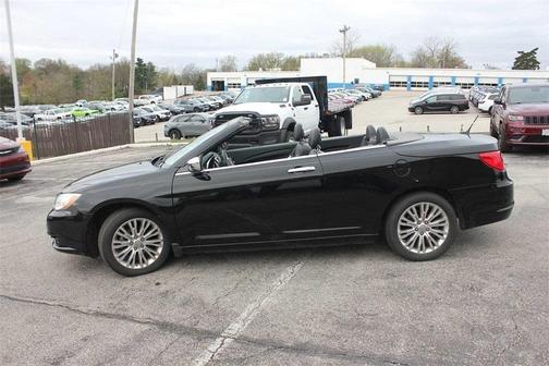 2011 Chrysler 200 Limited