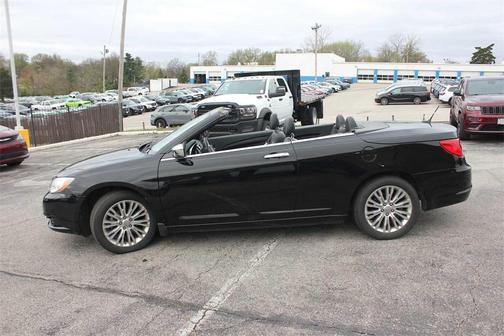 2011 Chrysler 200 Limited