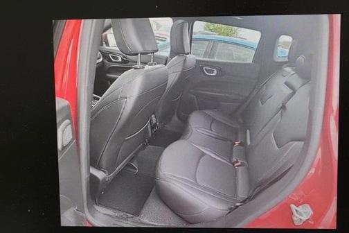 2022 Jeep Compass Altitude