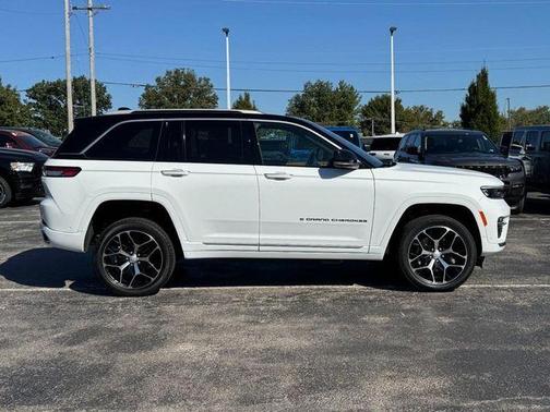 2022 Jeep Grand Cherokee 4xe Summit