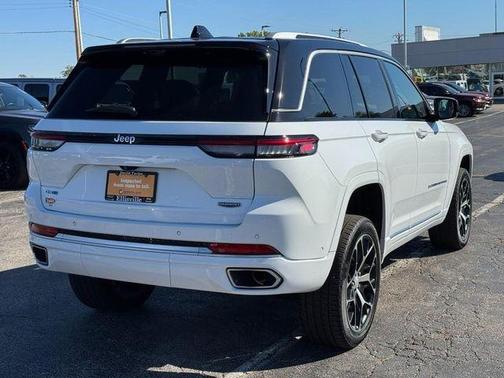2022 Jeep Grand Cherokee 4xe Summit