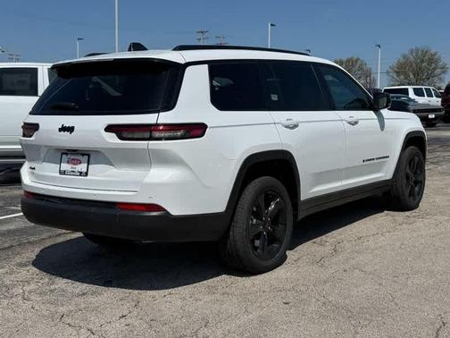 2025 Jeep Grand Cherokee L Laredo