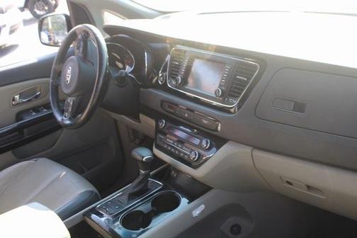 2017 Kia Sedona EX