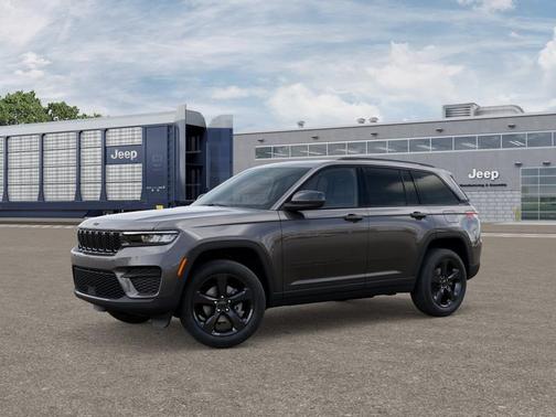2025 Jeep Grand Cherokee Laredo
