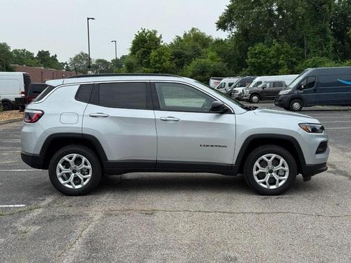 2025 Jeep Compass Latitude
