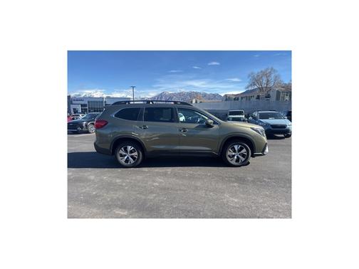 2024 Subaru Ascent Premium 8-Passenger